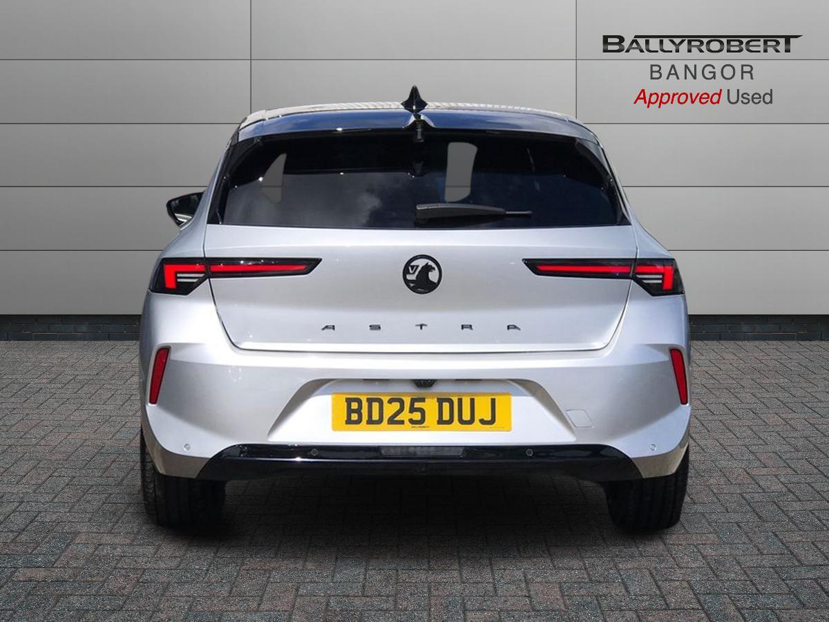 Vauxhall Astra view 11