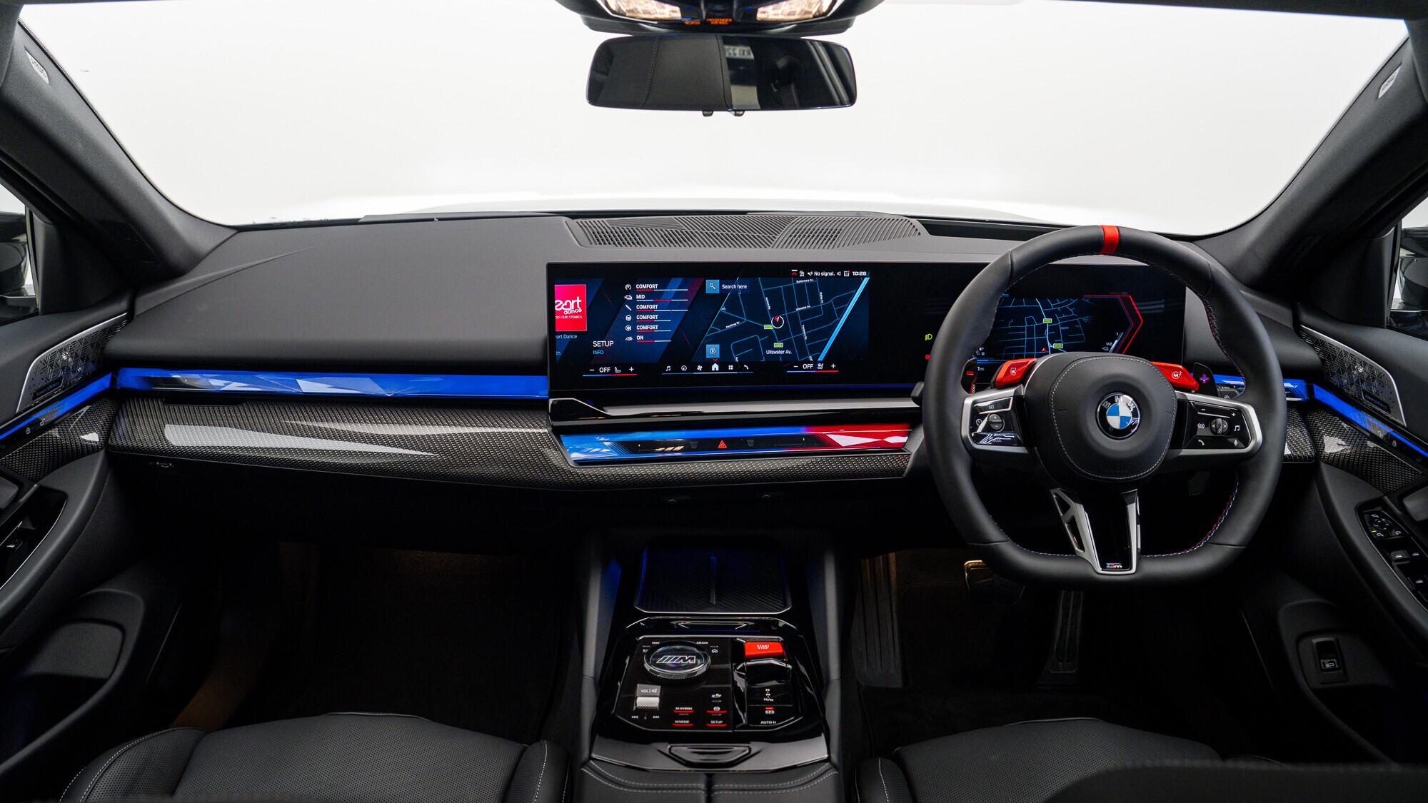 BMW M5 view 5