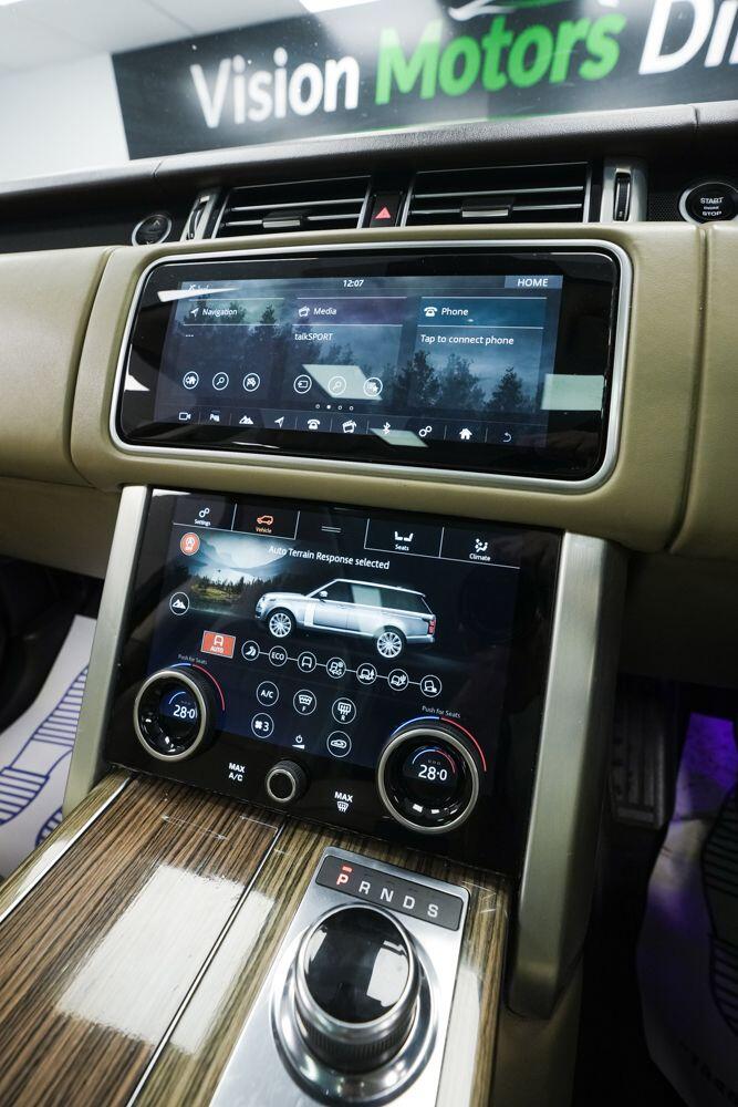 Land Rover Range Rover view 24