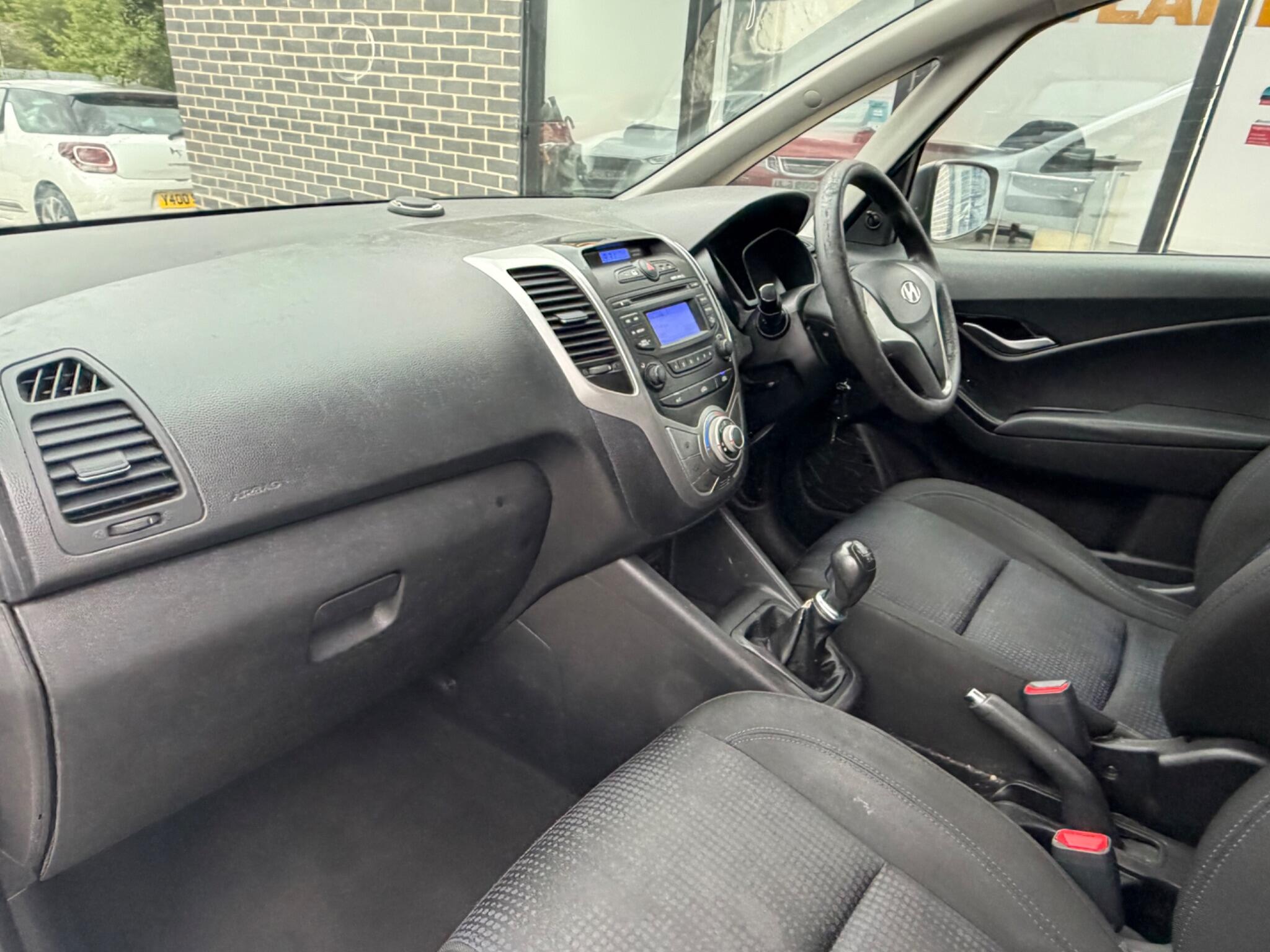 Hyundai Ix20 view 10