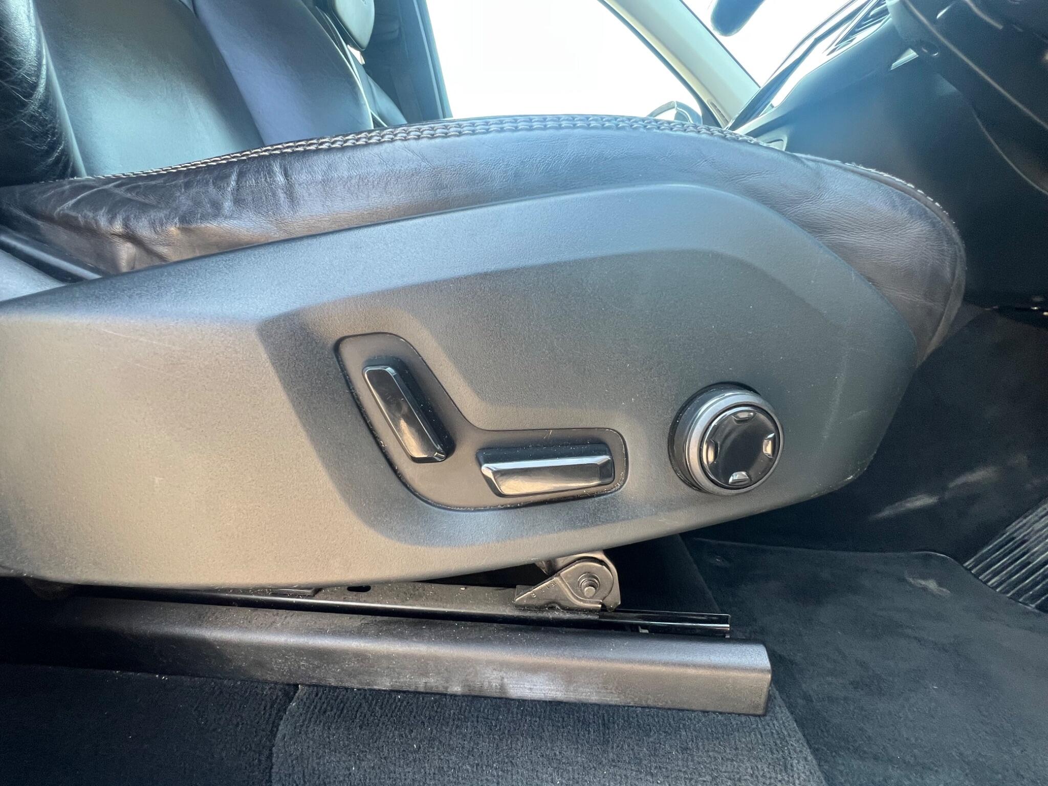Volvo XC90 view 30