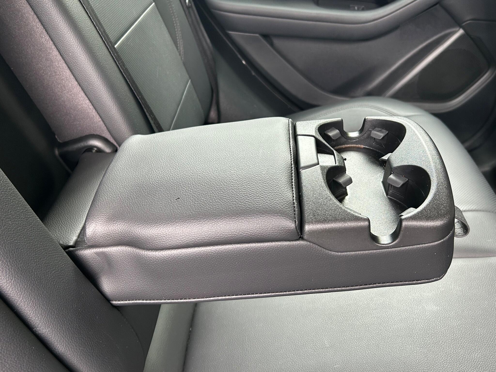 Jaguar I-Pace view 20