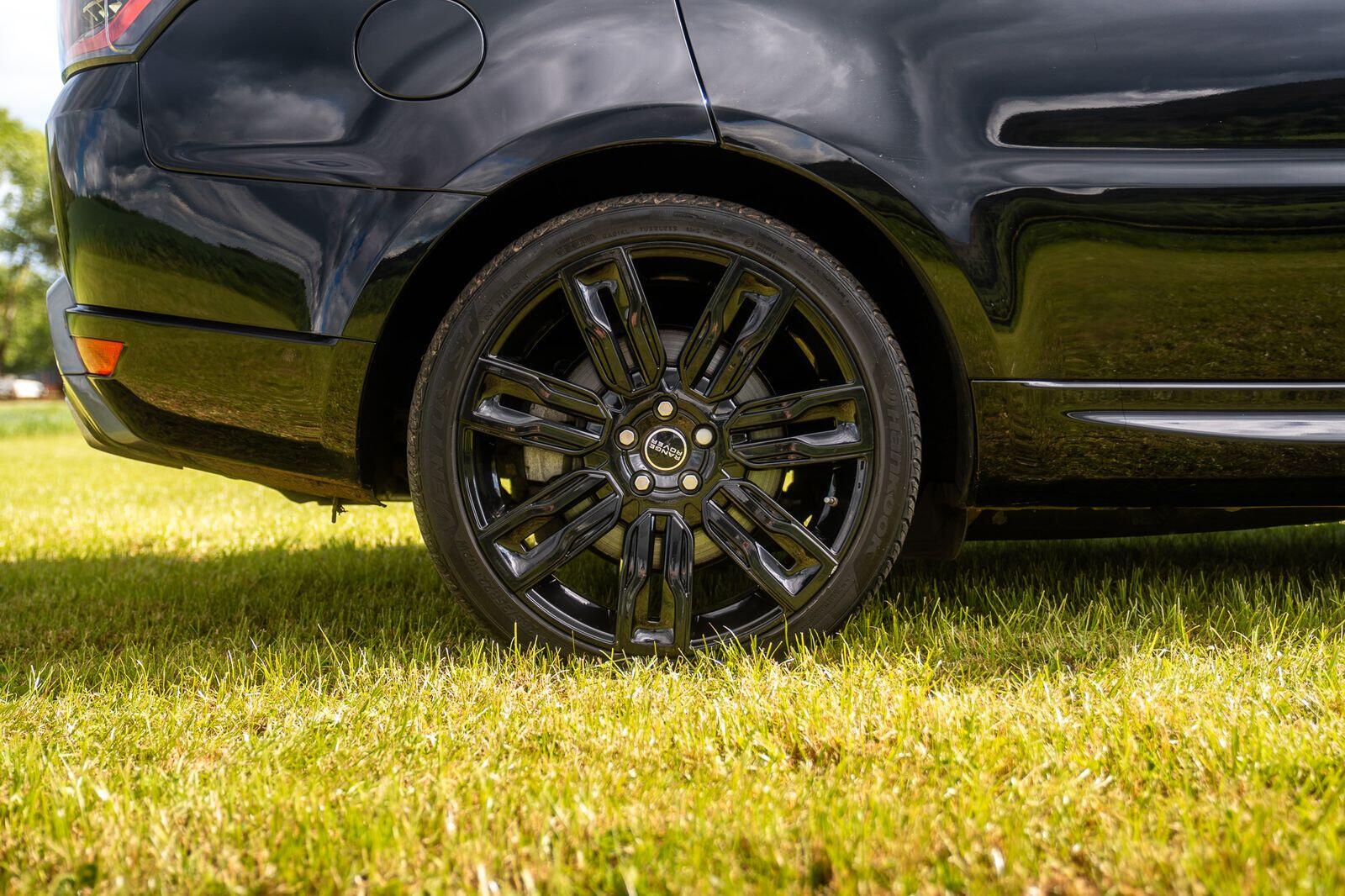 Land Rover Range Rover Sport view 12