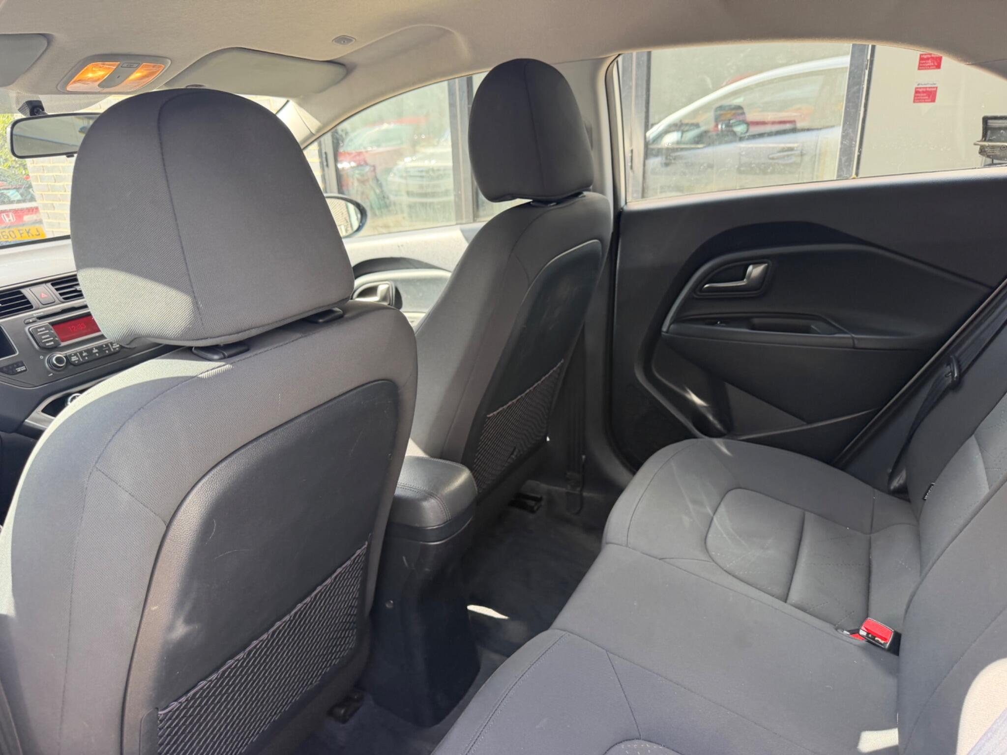 Kia Rio view 27