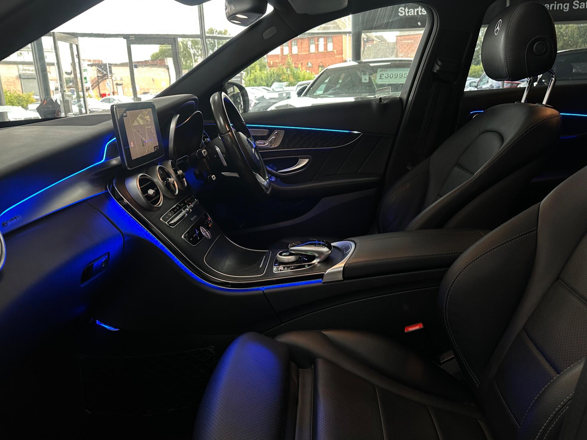 Mercedes-Benz C Class view 40