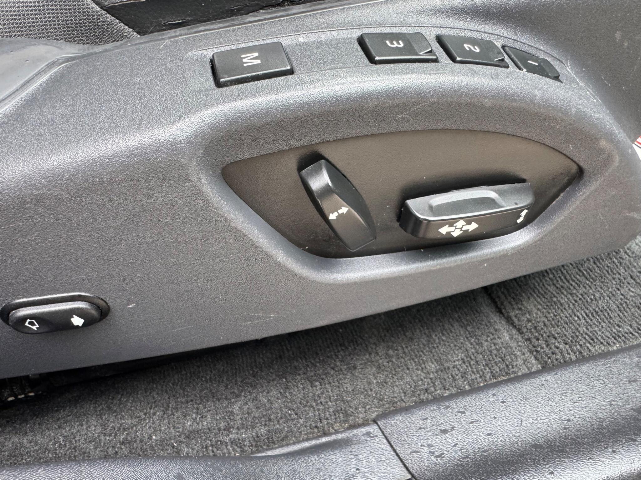 Volvo XC60 view 27