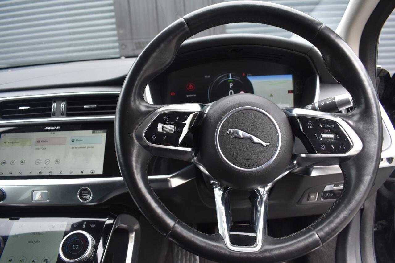 Jaguar I-Pace view 20