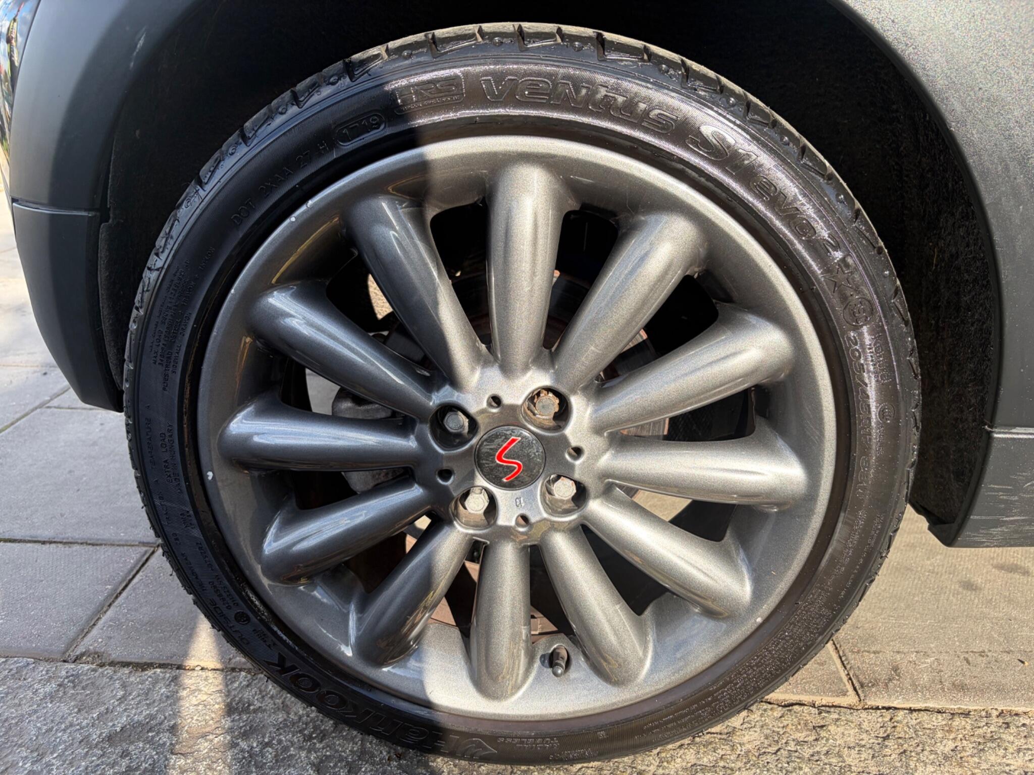 Mini Hatch view 80