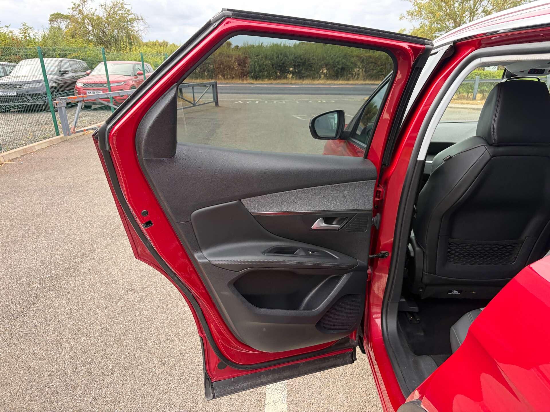 Peugeot 3008 view 19
