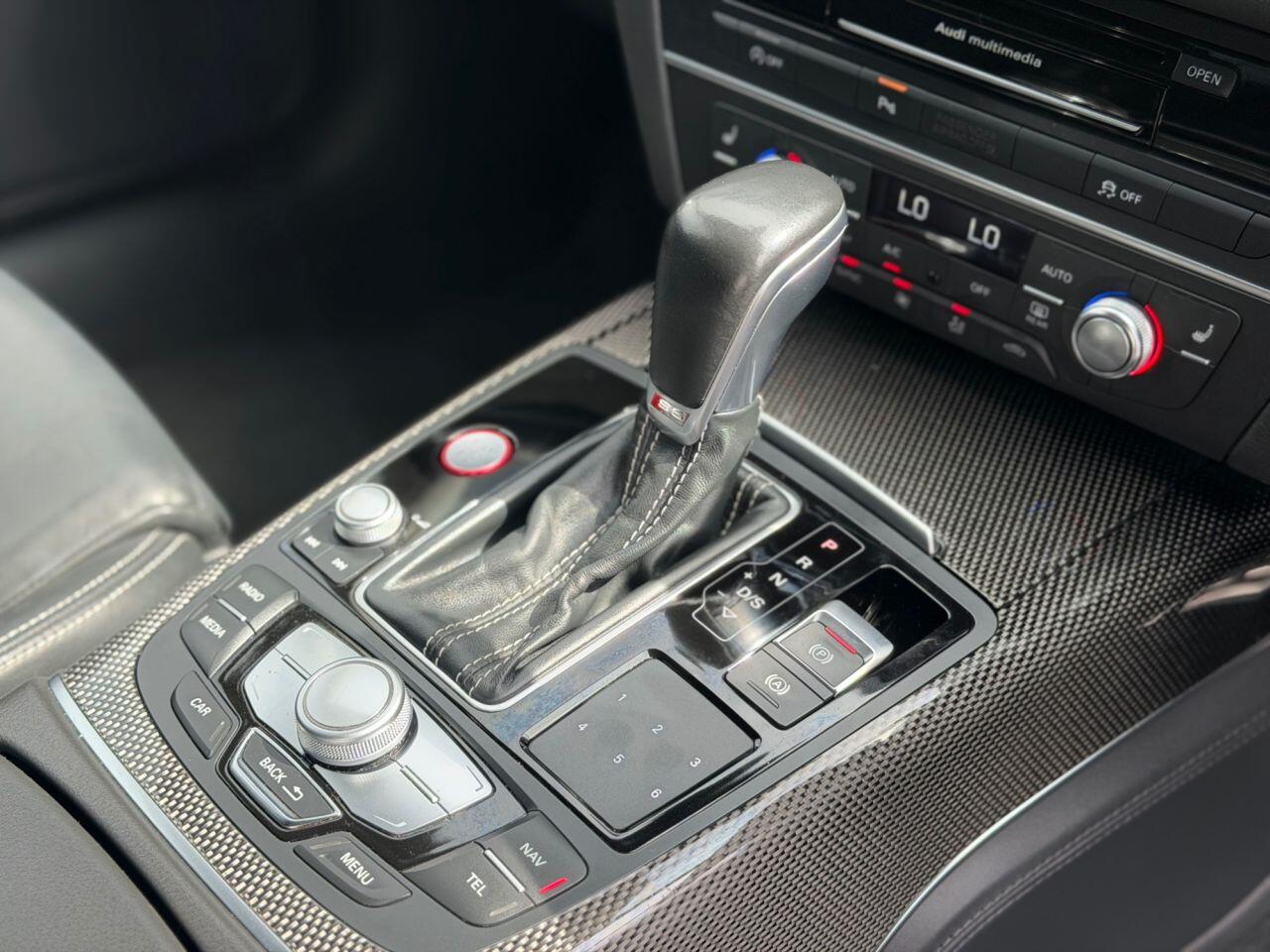 Audi S6 view 15