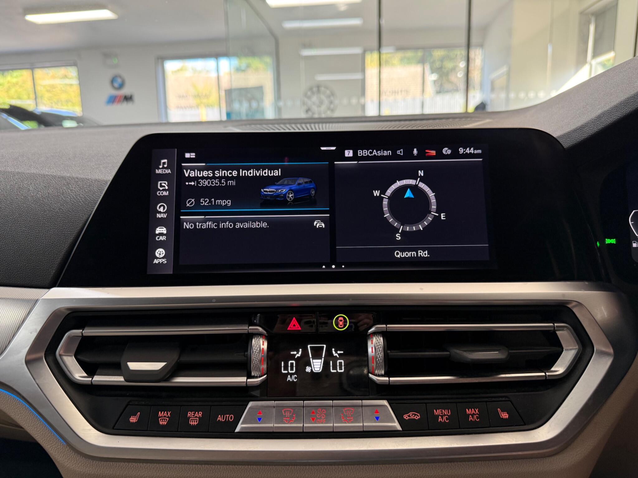 BMW 3 Series view 22