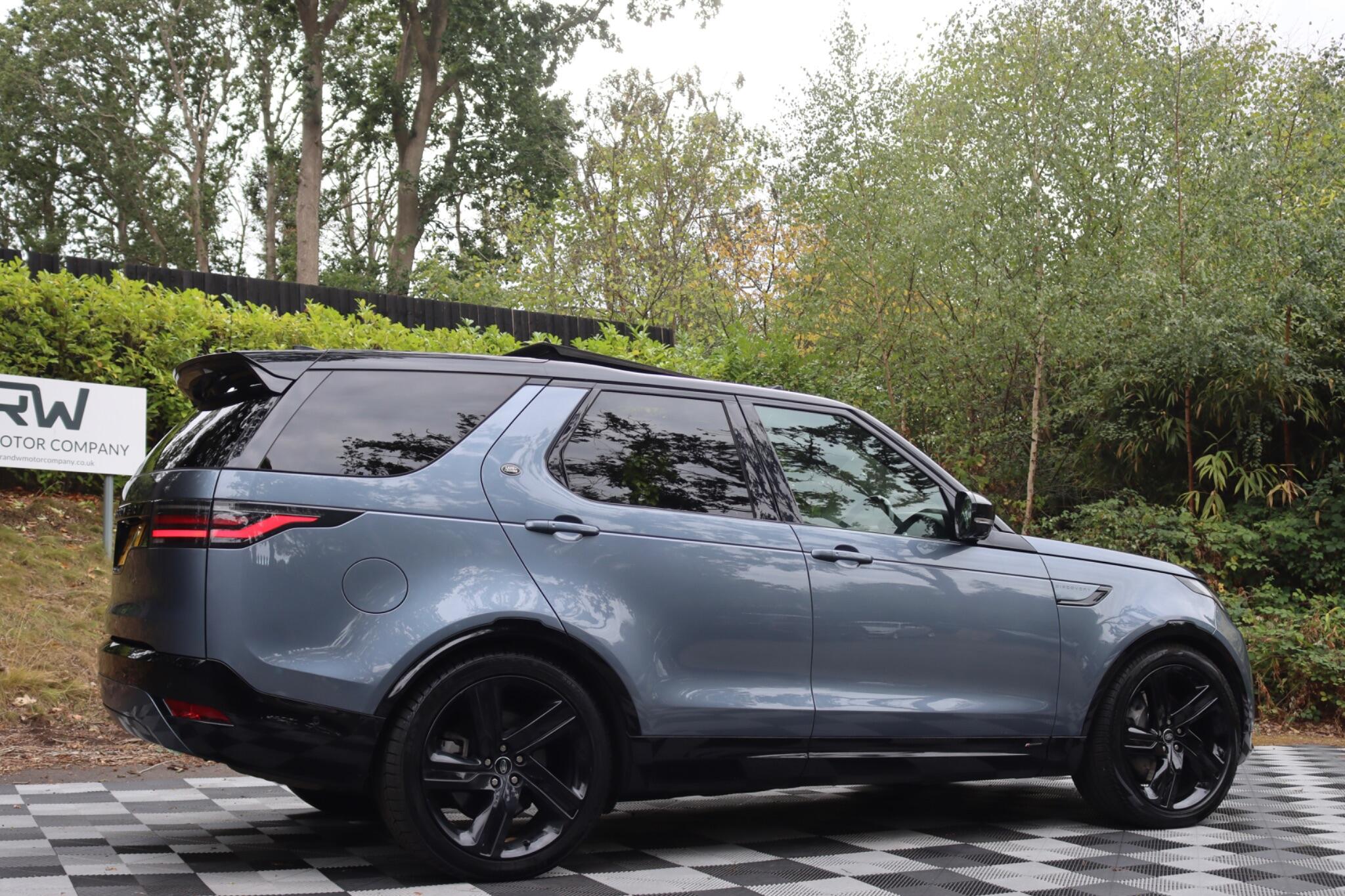 Land Rover Discovery view 42