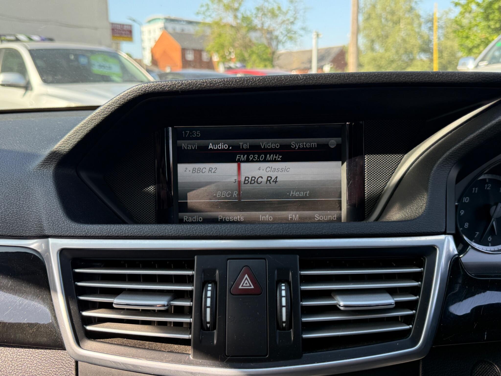 Mercedes-Benz E Class - Image 29
