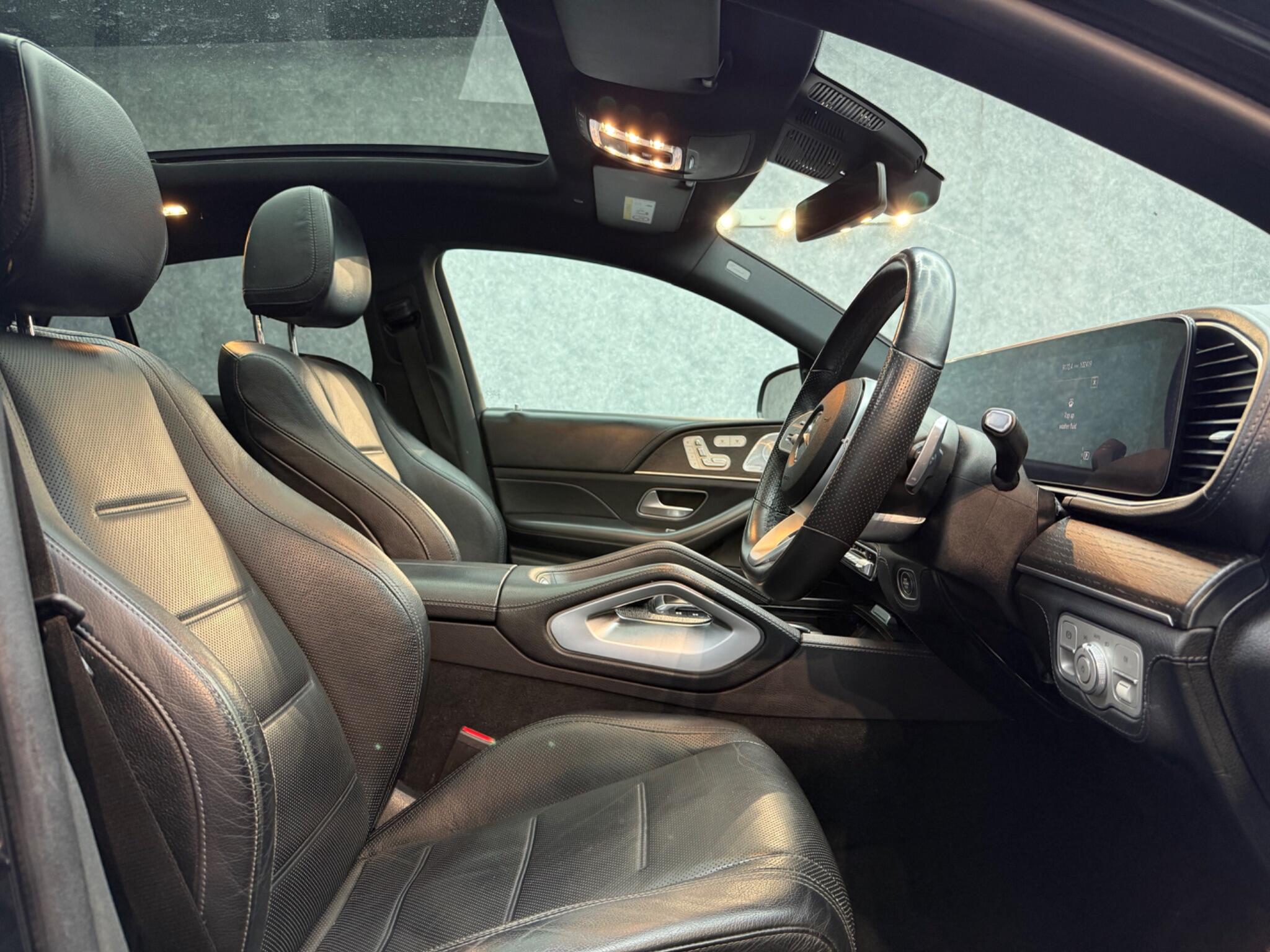 Mercedes-Benz Gle view 11