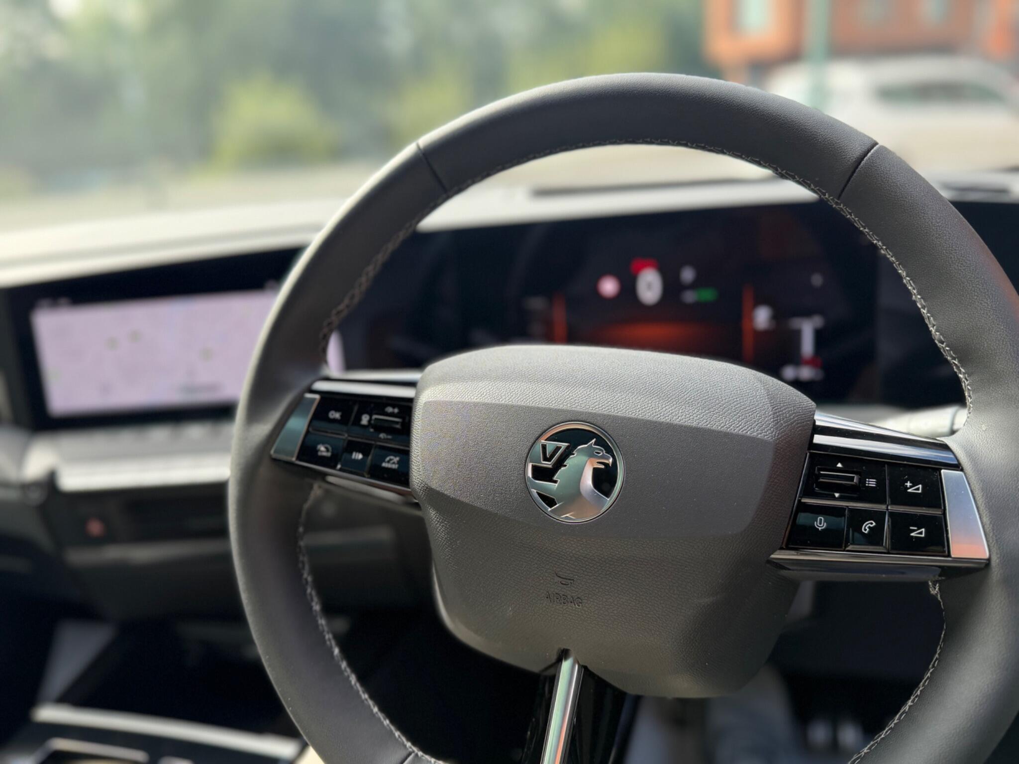 Vauxhall Astra Electric view 63