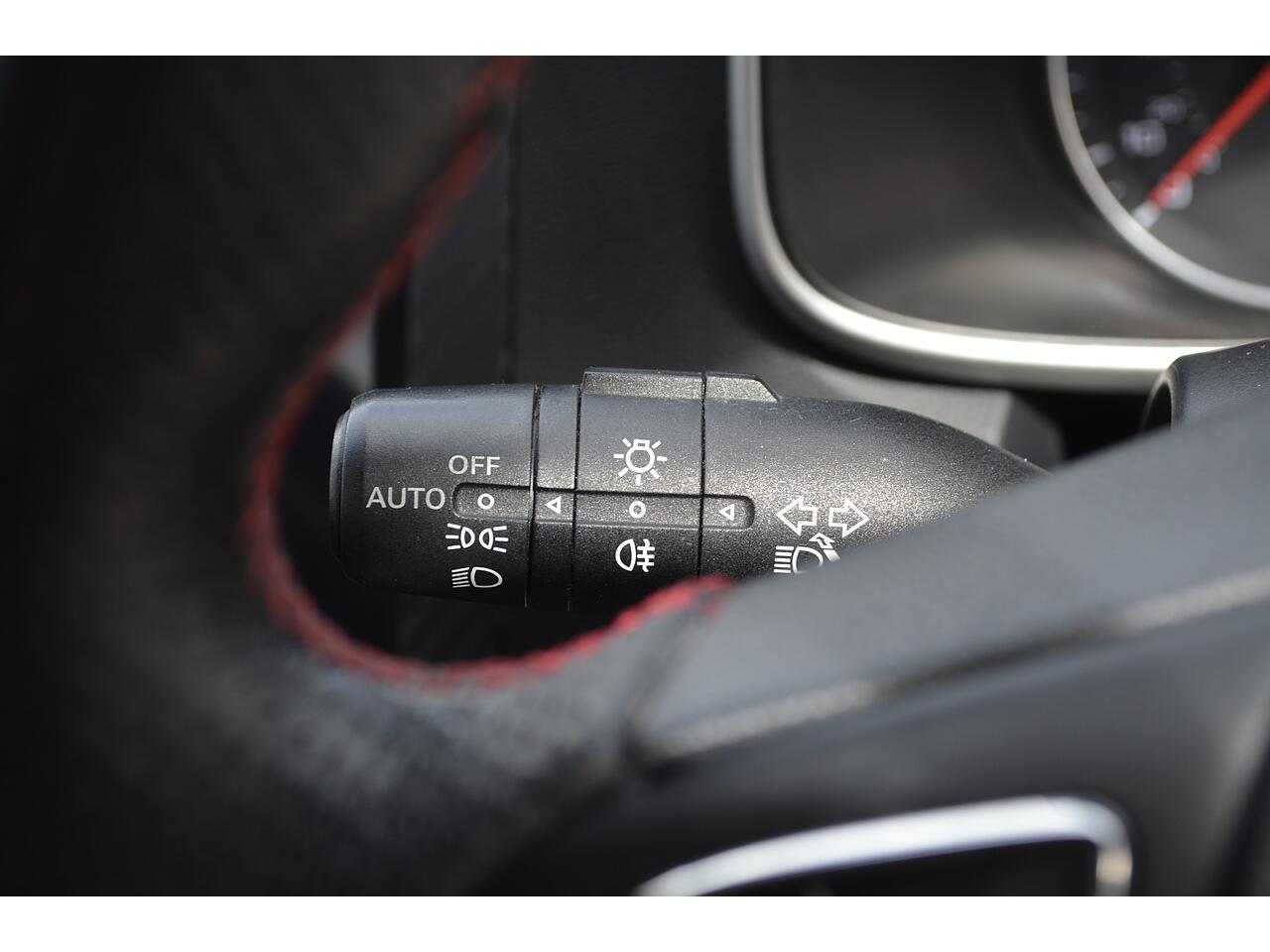 MG ZS view 29