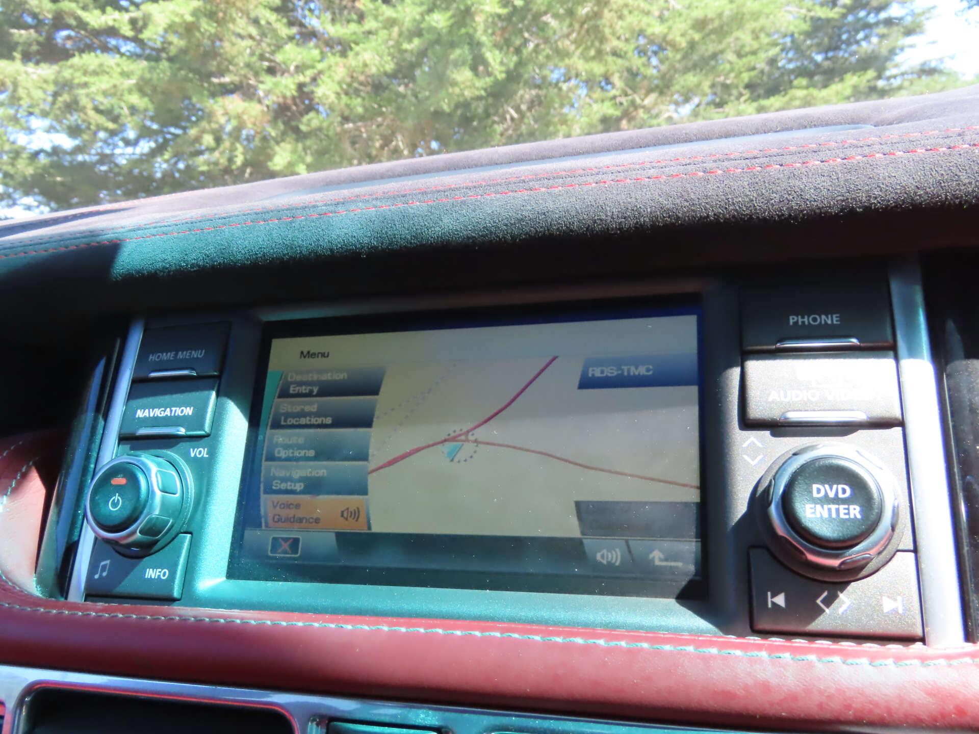 Land Rover Range Rover view 16