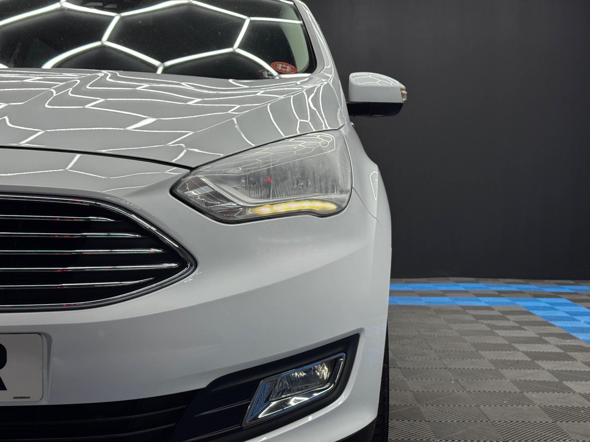 Ford C-Max view 43