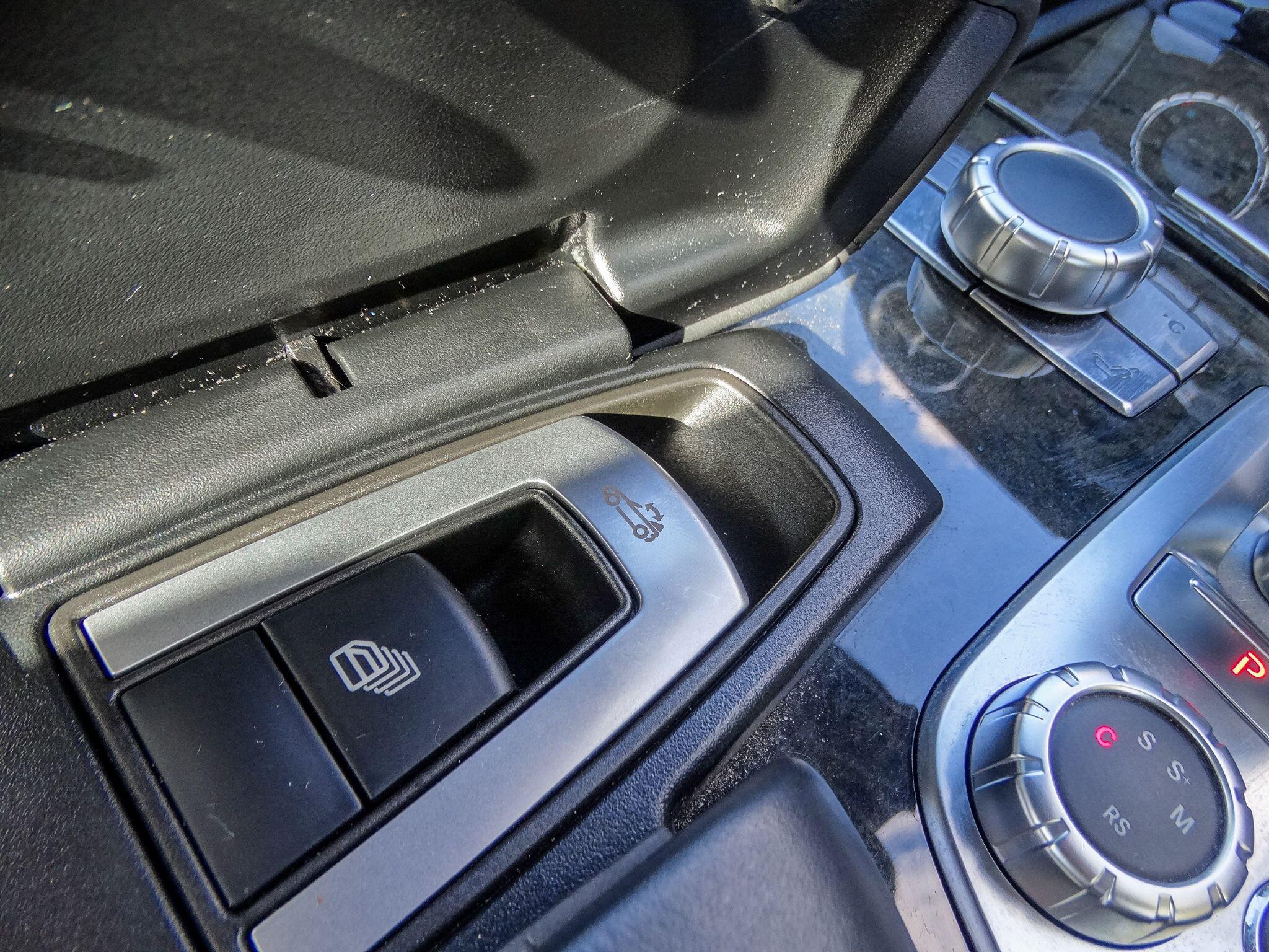 Mercedes-Benz SL view 28