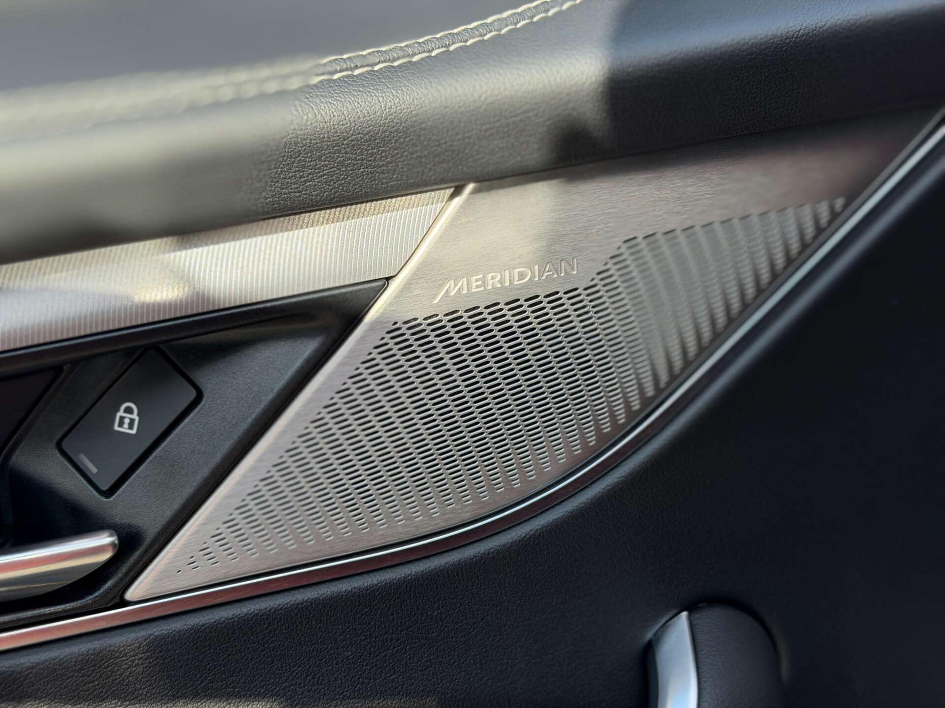 Jaguar F-Pace view 19