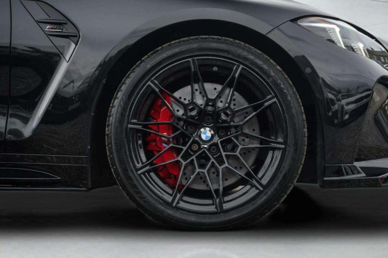 BMW M3 view 11