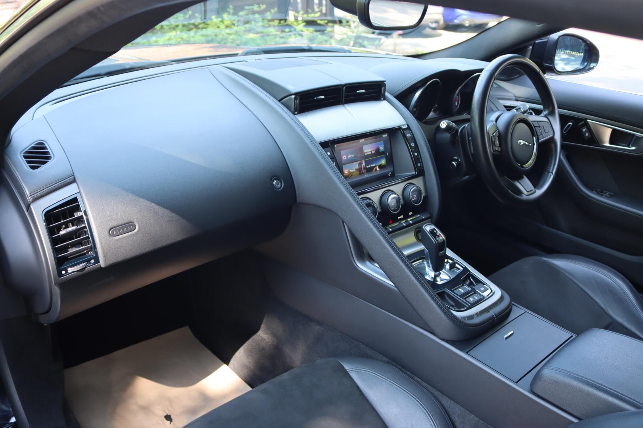 Jaguar F-Type view 5