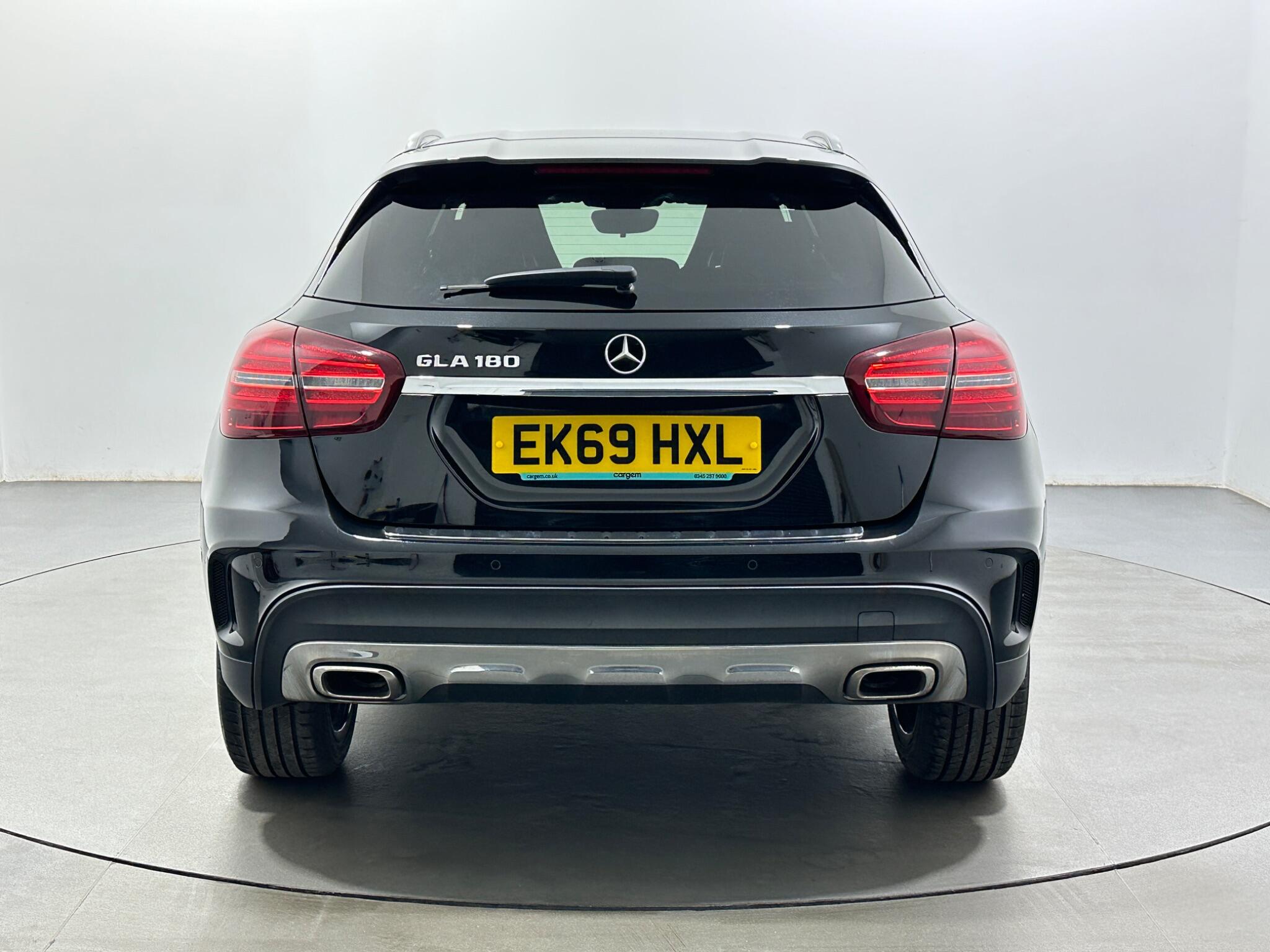 Mercedes-Benz Gla view 7