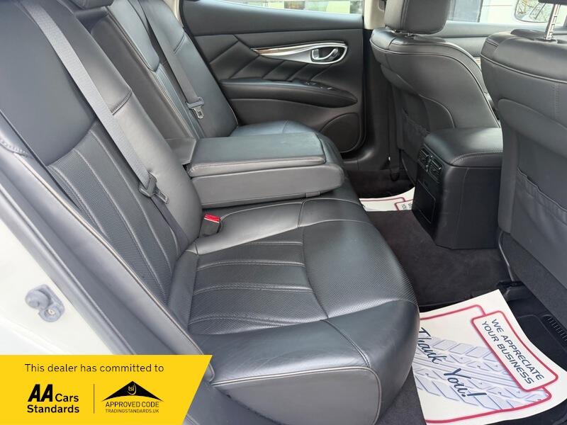 2012 Infiniti M 3.5 35h V6 GT Premium Auto Euro 5 (s/s) 4dr • 7,481 miles image 32