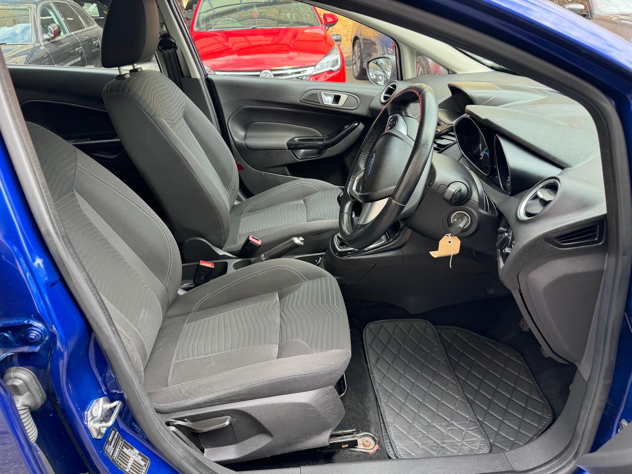 Ford Fiesta view 11