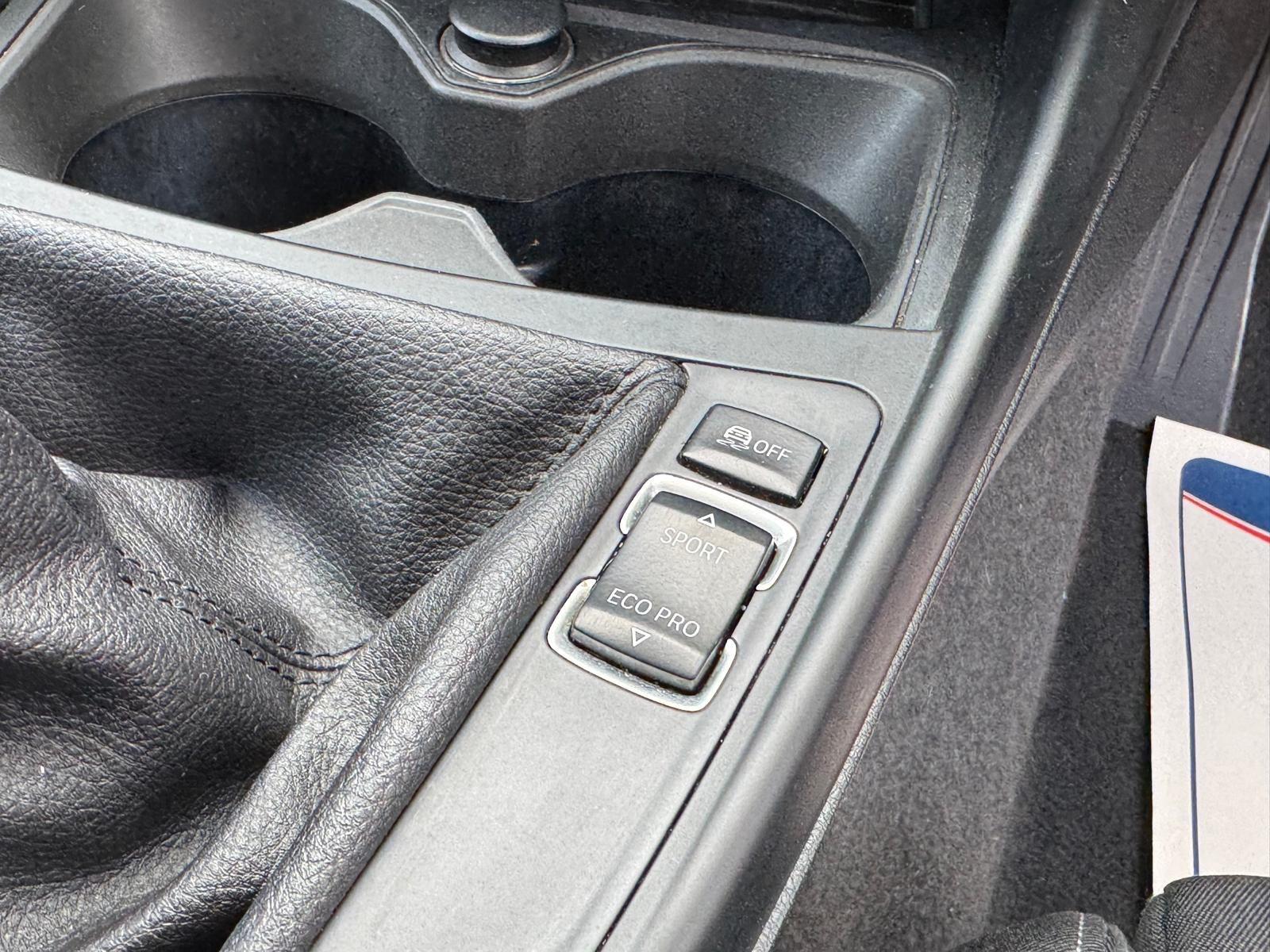 BMW 1 Series view 20
