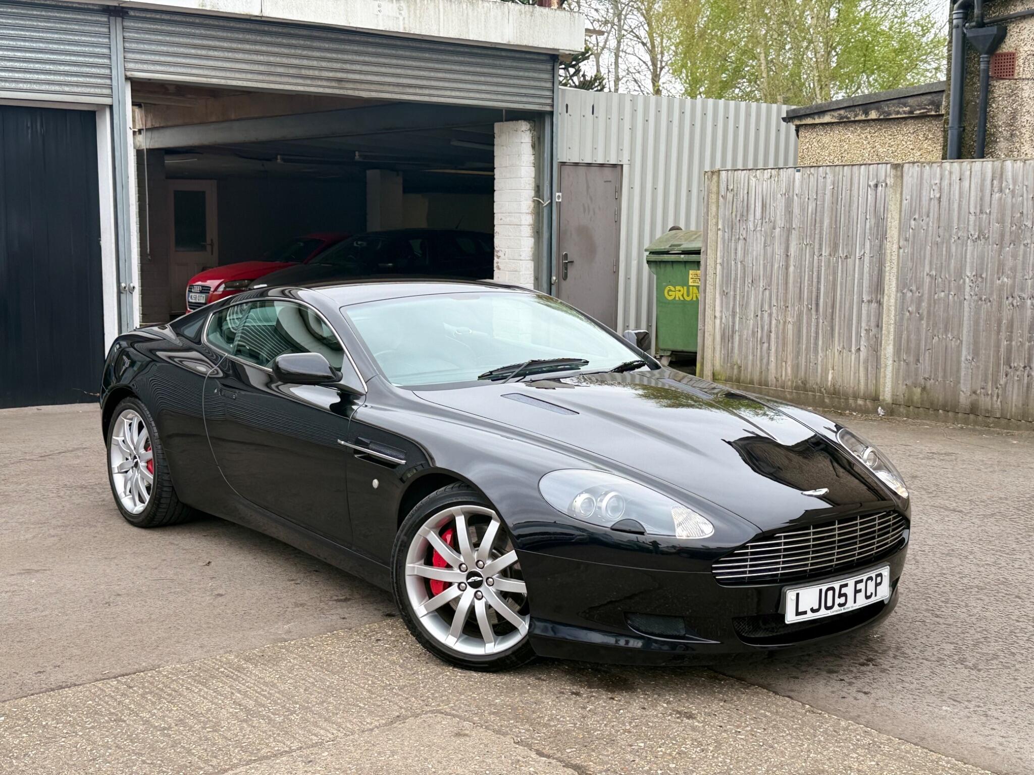 2005 Aston Martin DB9 5.9 Coupe 2dr Petrol Seq (394 g/km, 450 bhp) image 2