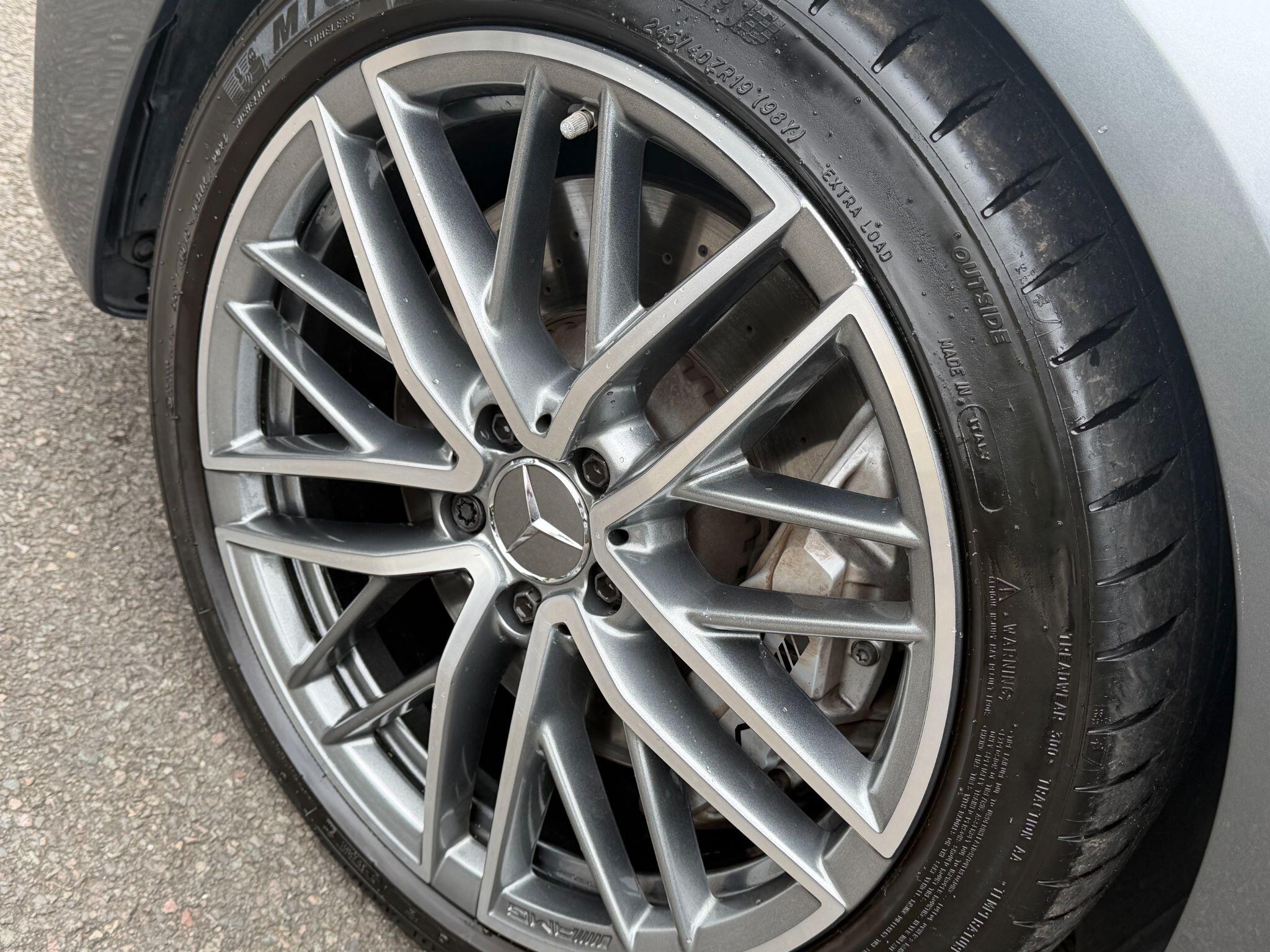 Mercedes-Benz C Class view 22