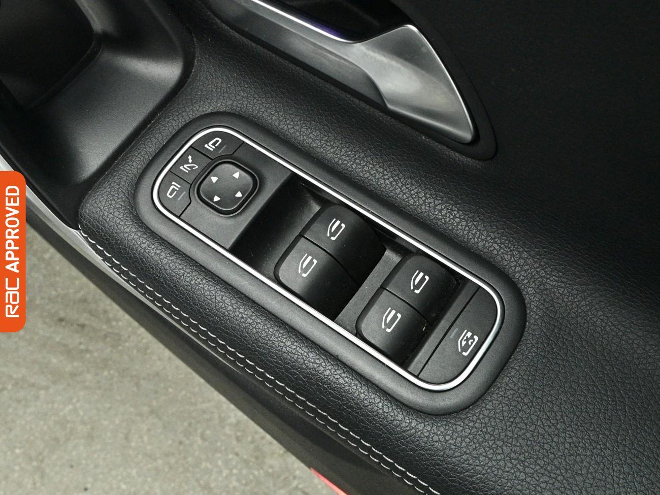 Mercedes-Benz CLA view 26