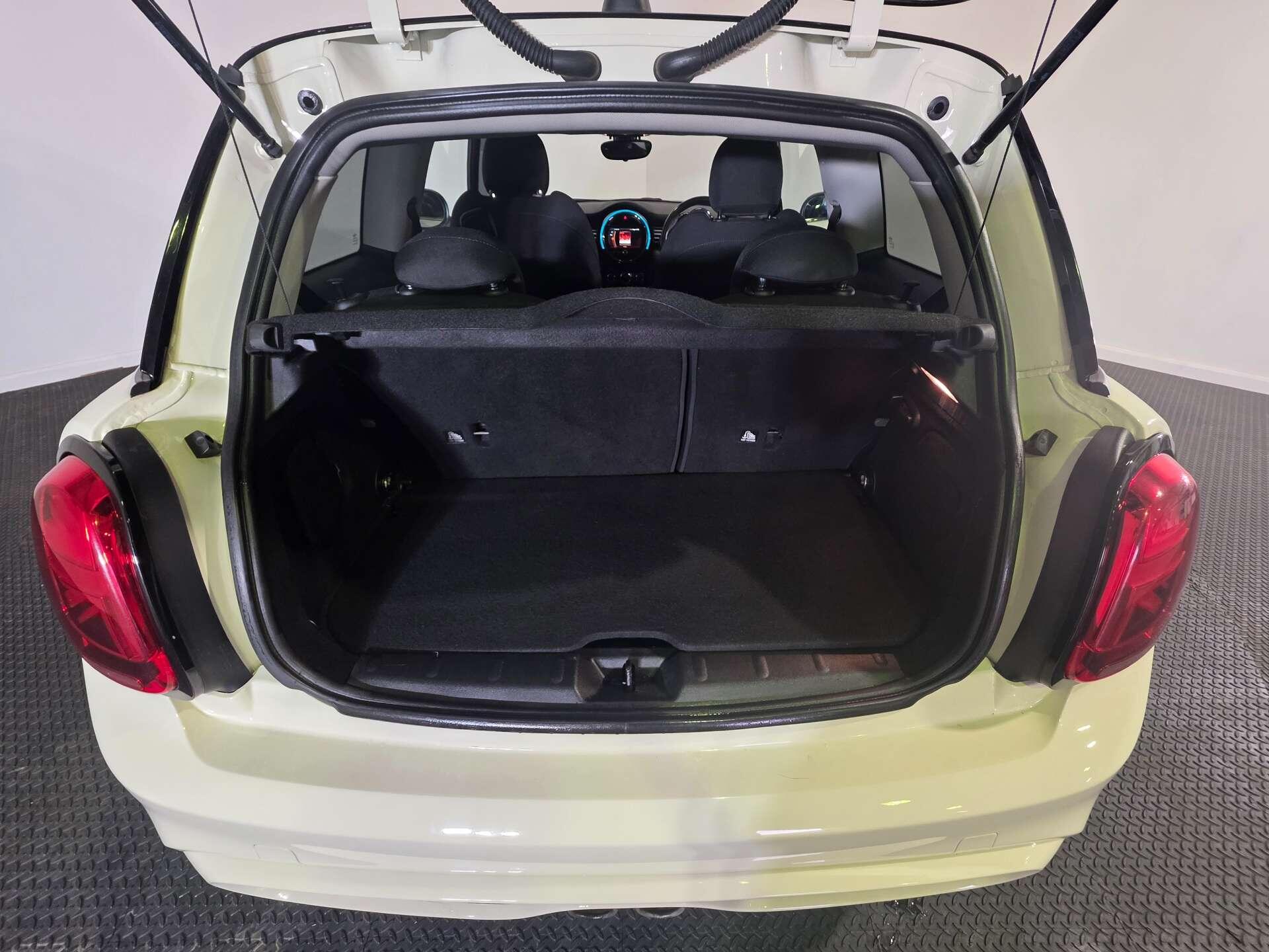 Mini Hatch view 40