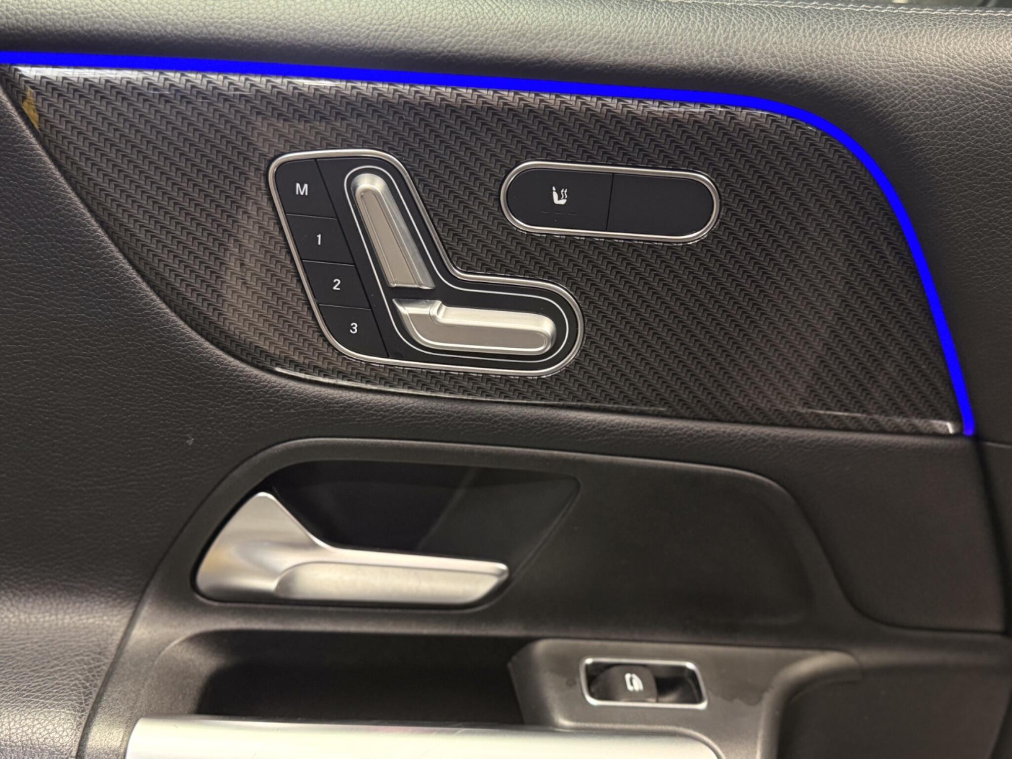 Mercedes-Benz GLB view 47