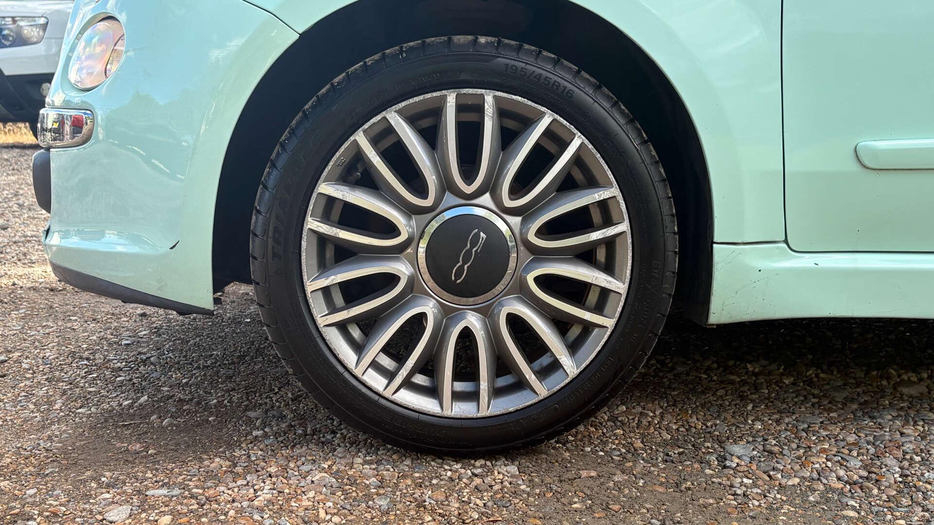 Fiat 500C view 28