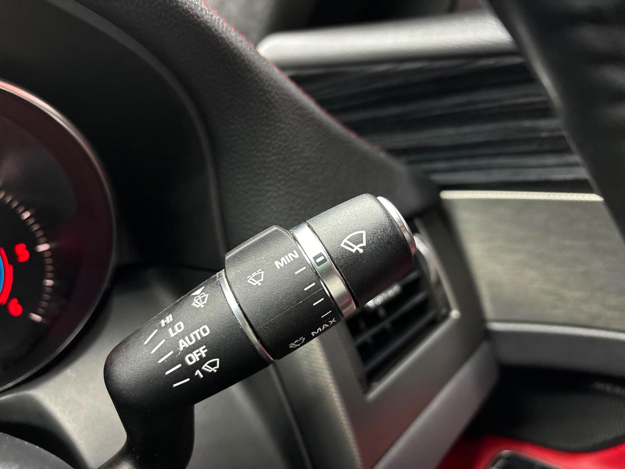 Jaguar XF view 9