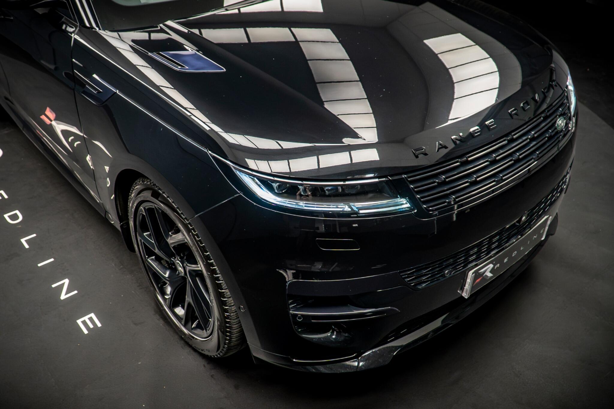 Land Rover Range Rover Sport view 11