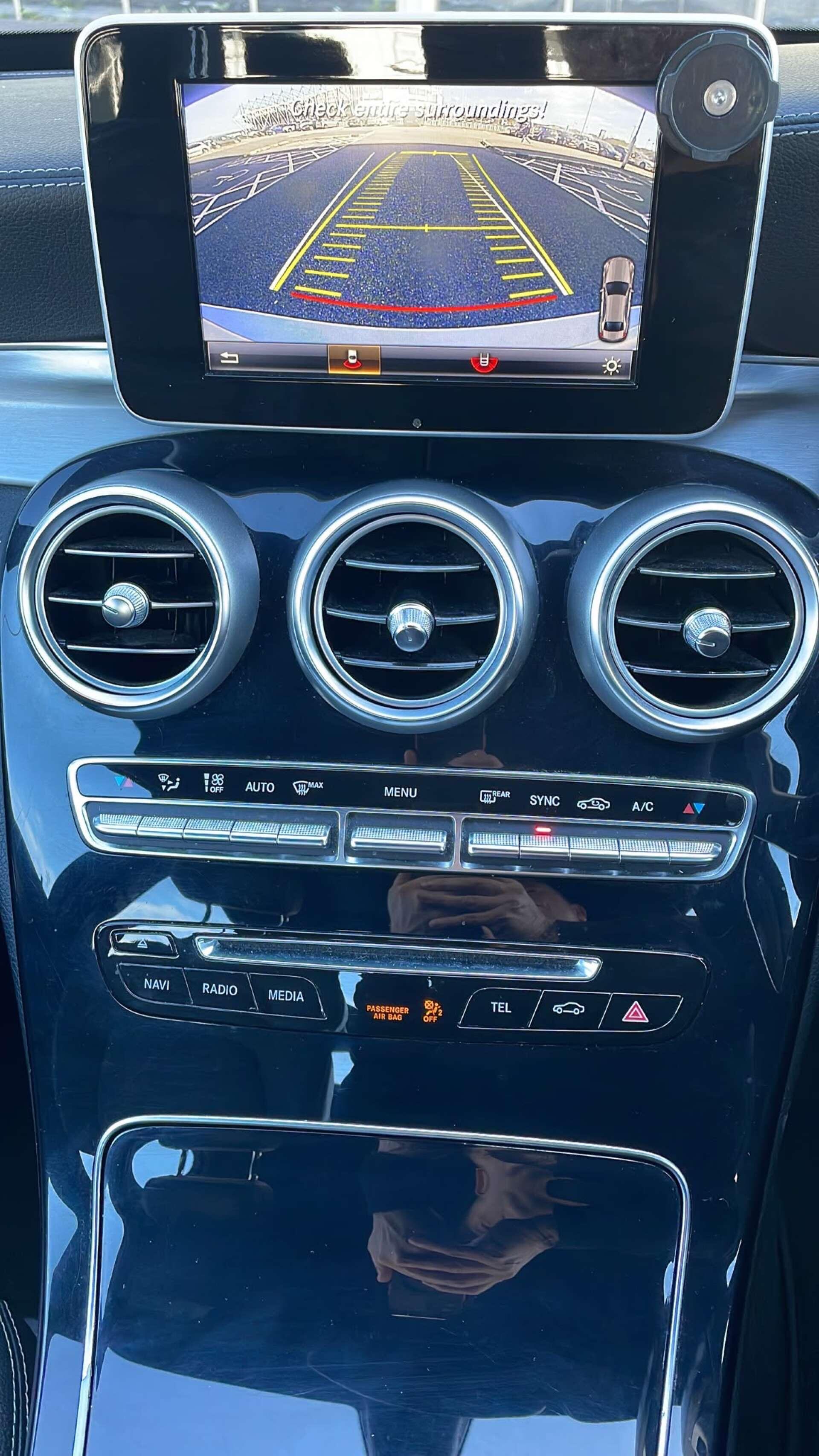 Mercedes-Benz C-Class view 33