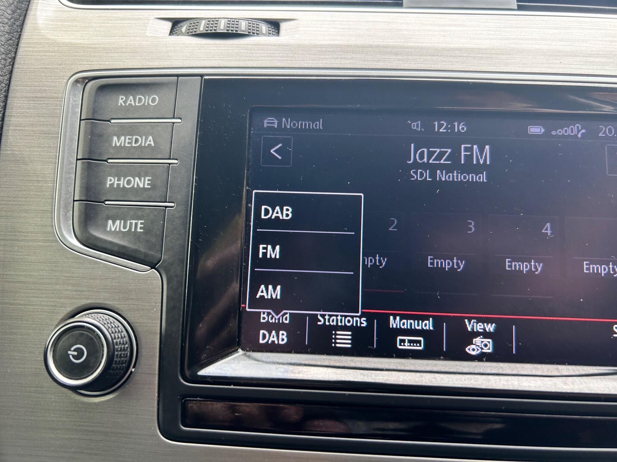 Volkswagen Golf view 34