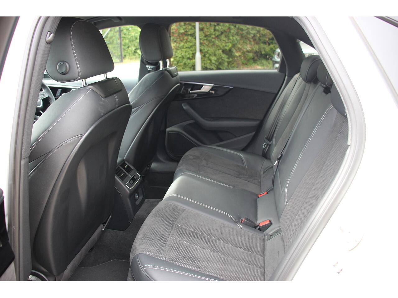 Audi A4 view 19