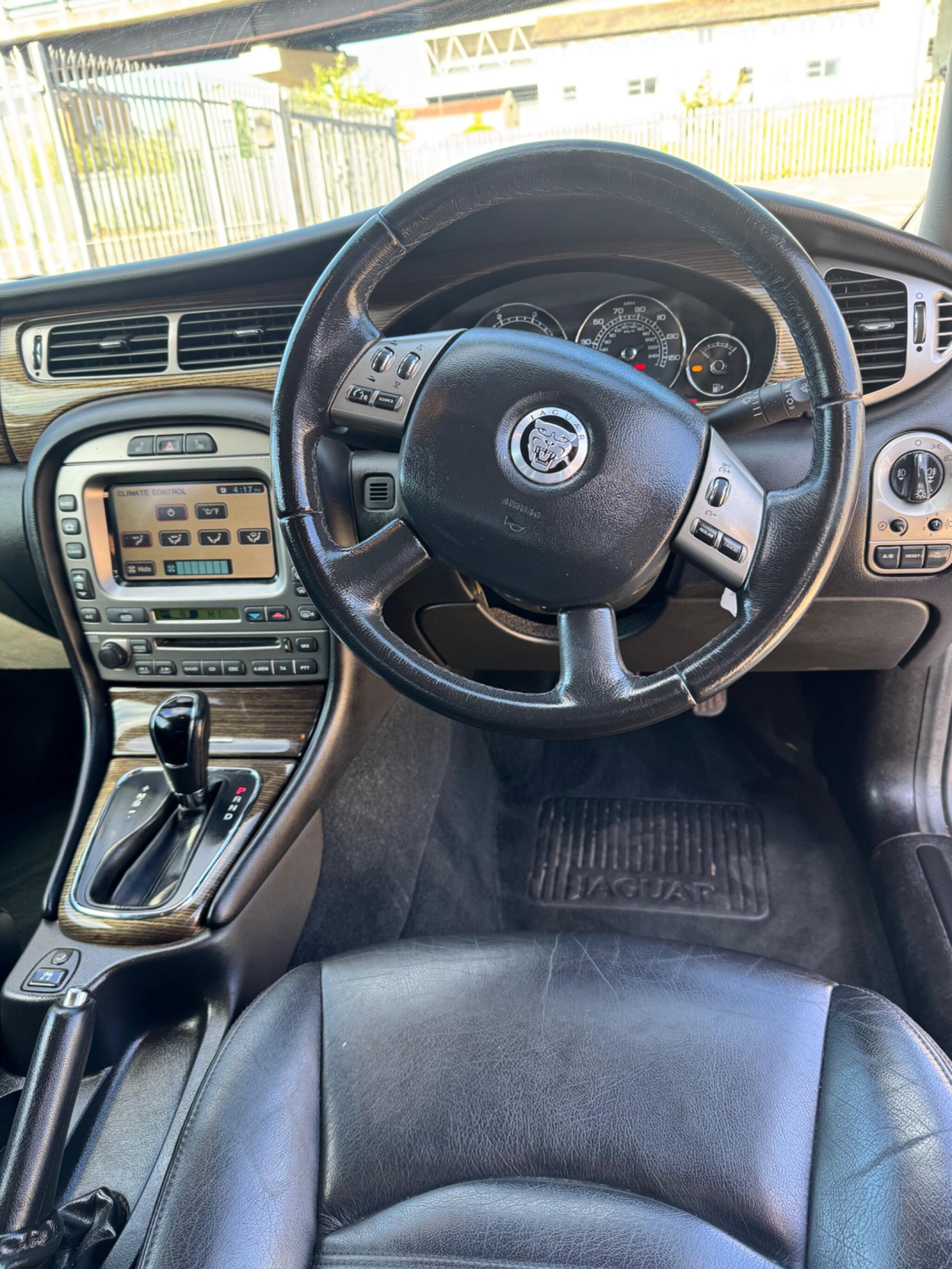 Jaguar X-Type view 46