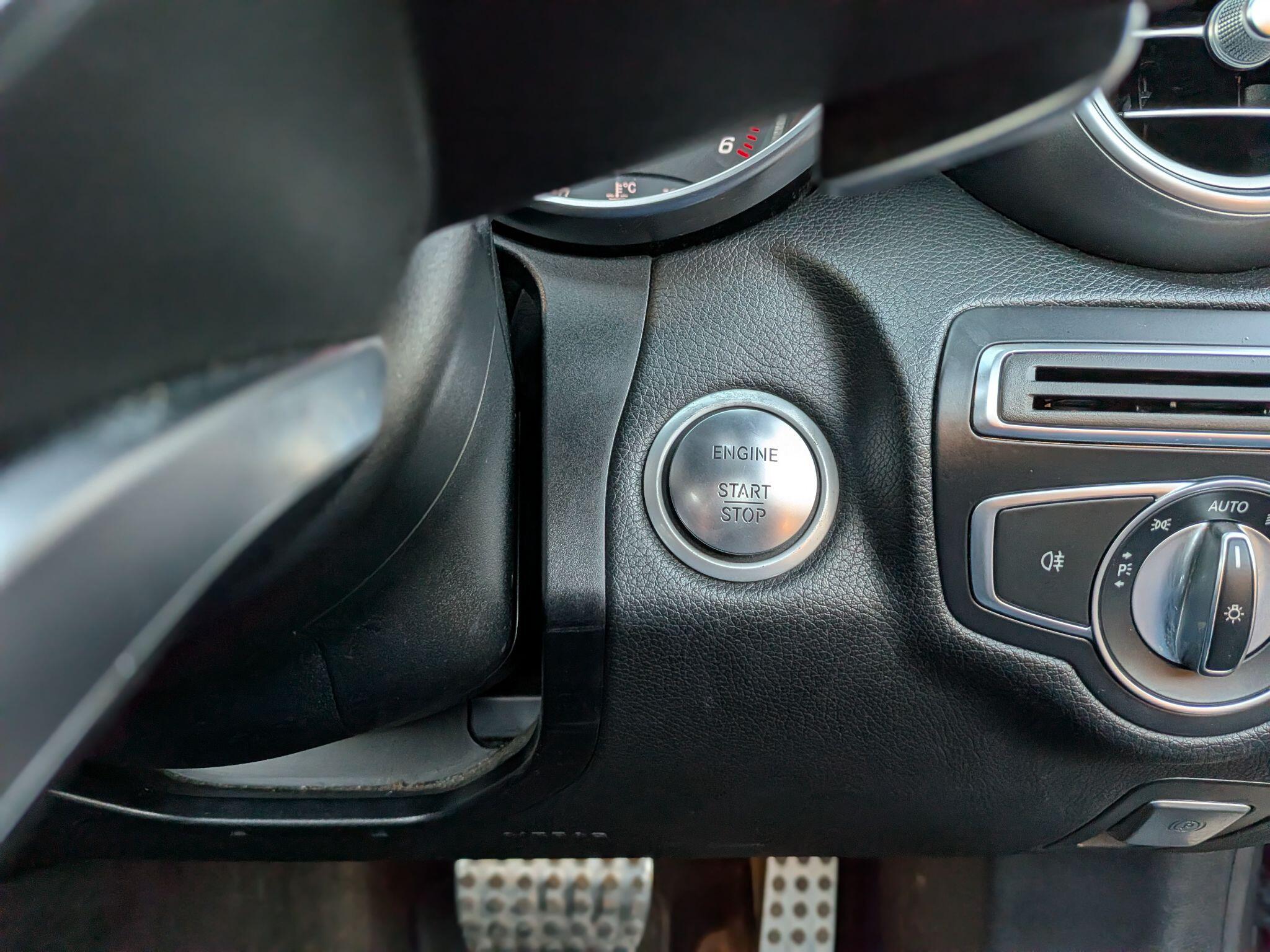 Mercedes-Benz C Class view 49