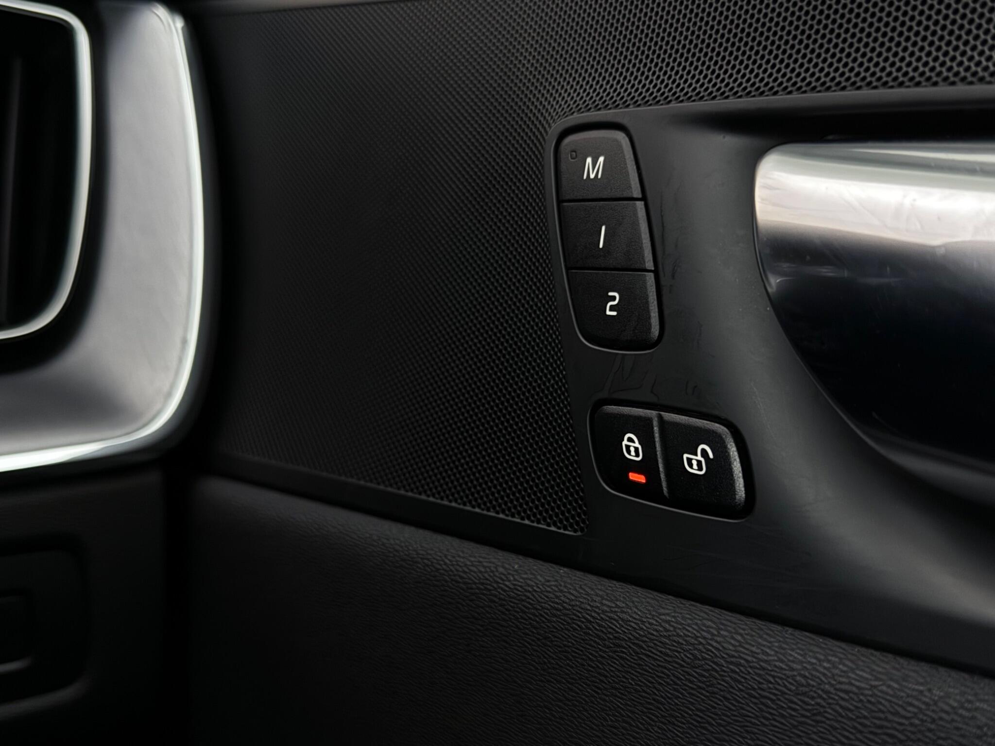 Volvo XC60 view 17