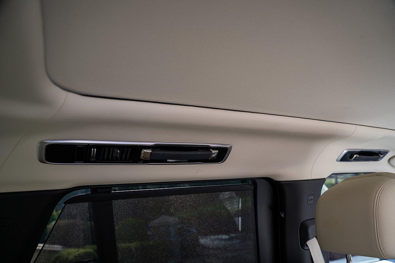 Land Rover Range Rover view 86