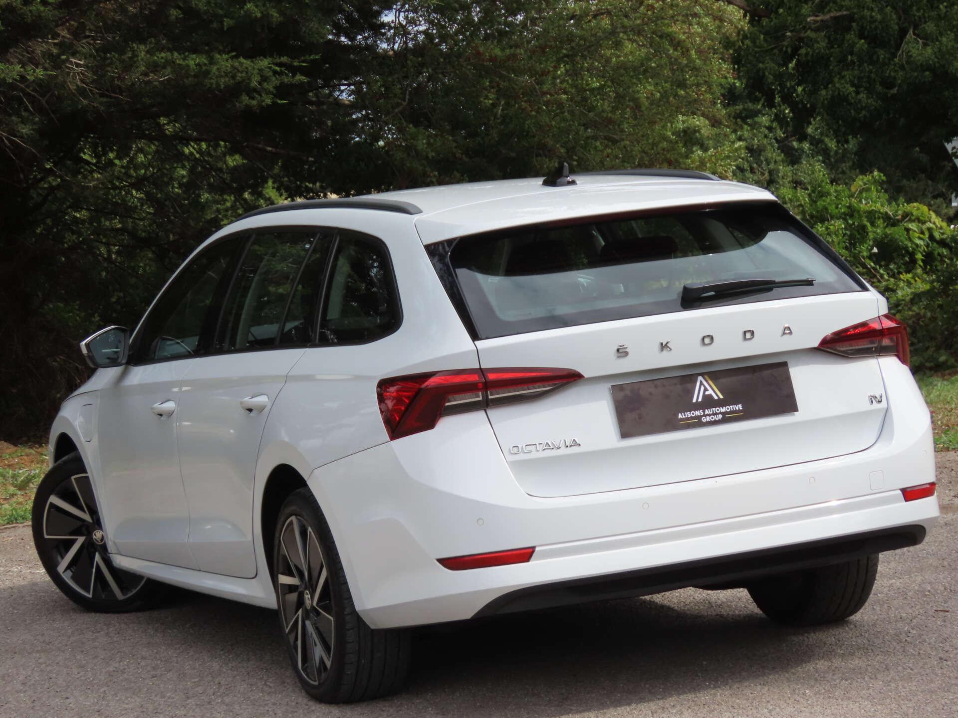 Skoda Octavia view 6