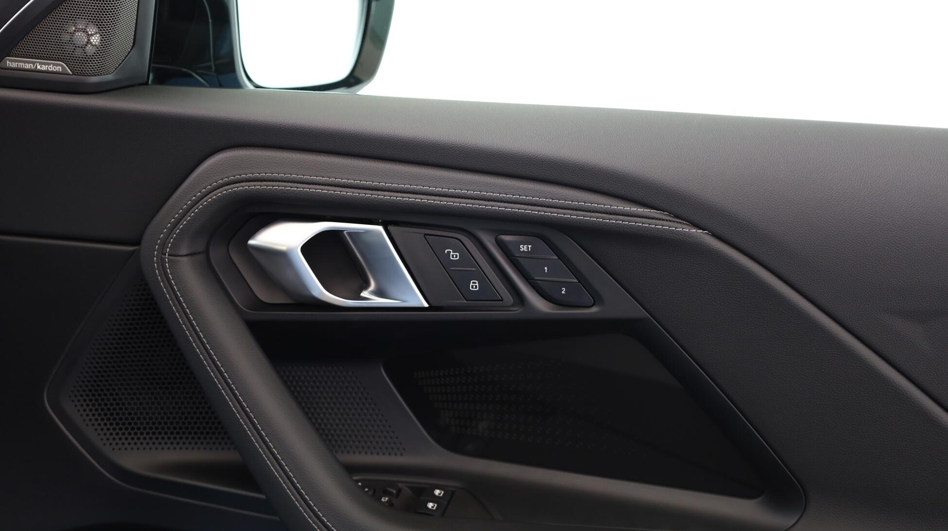 BMW 2 Series view 20