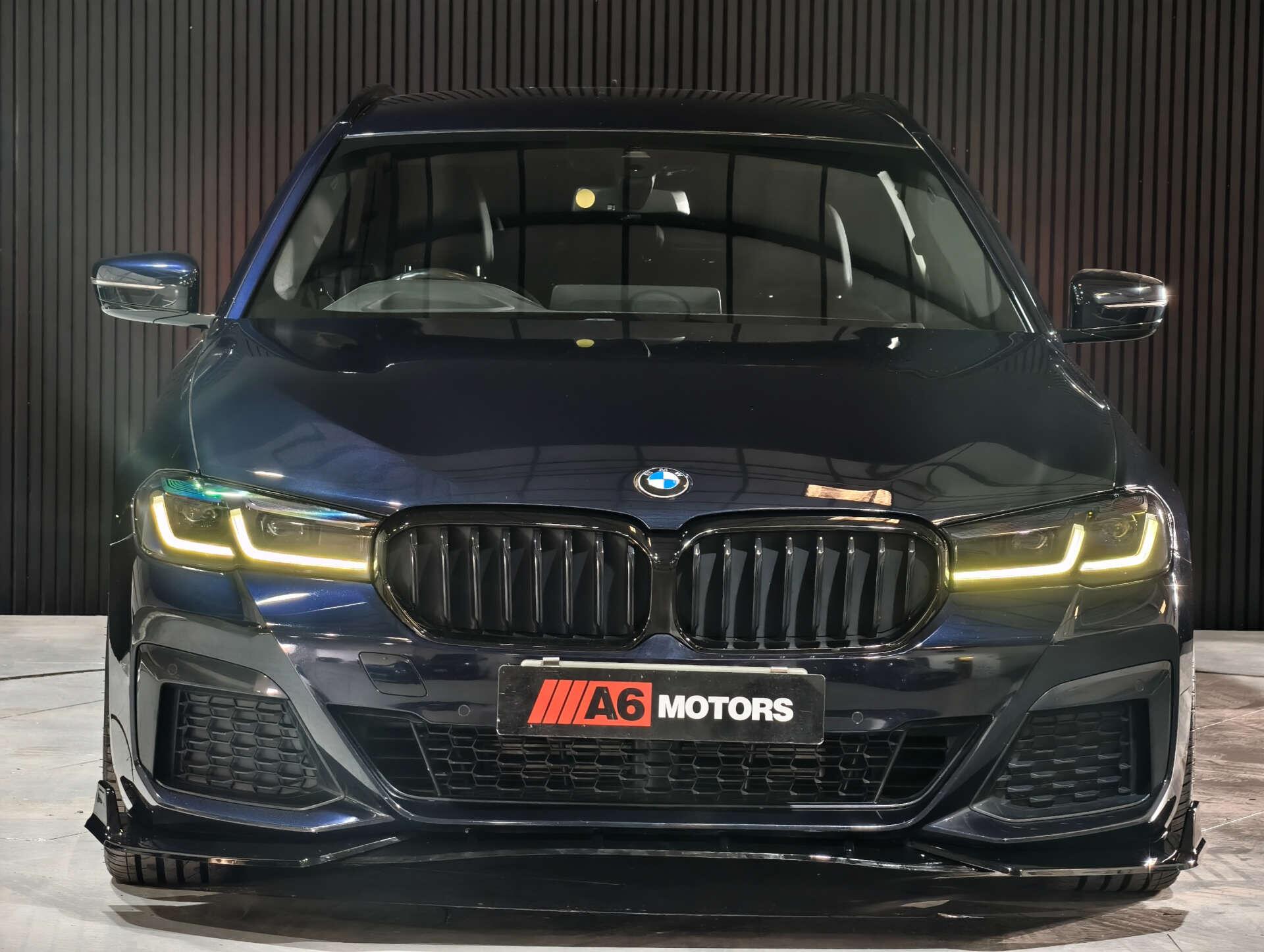 BMW 5 Series view 9