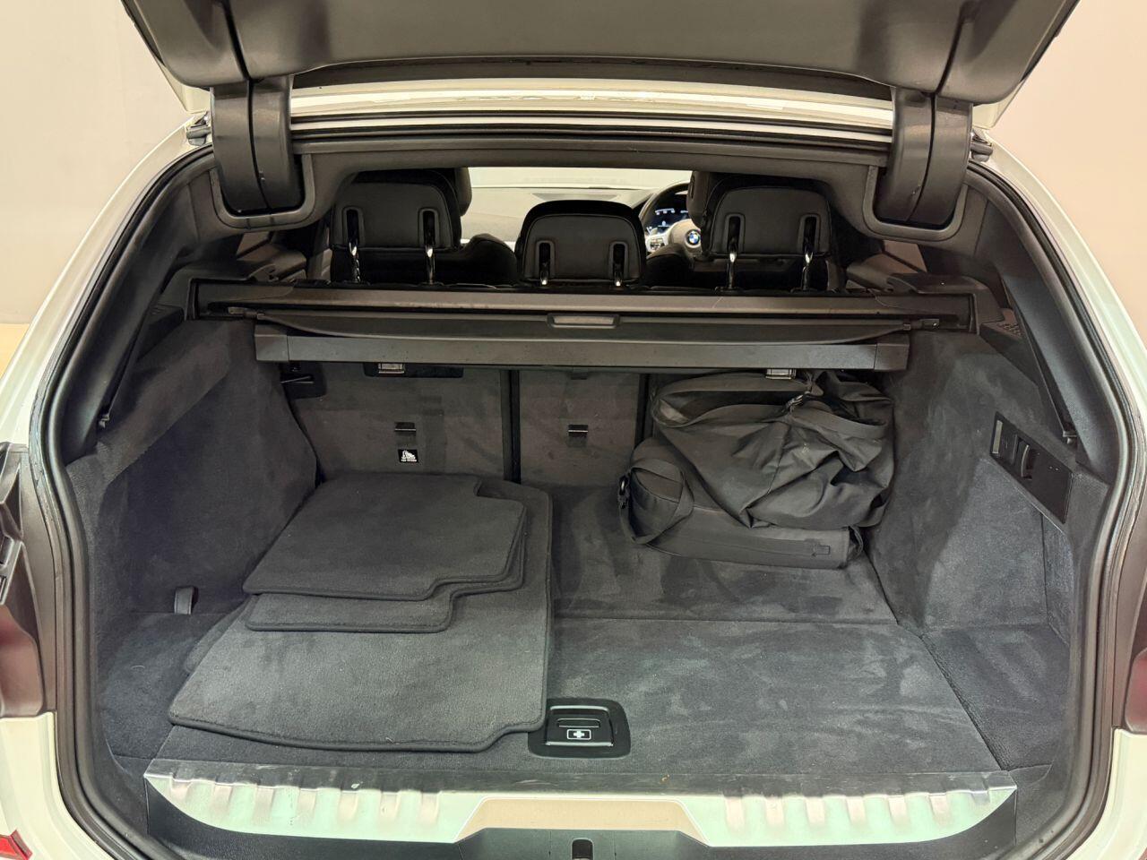 BMW 3 Series view 39
