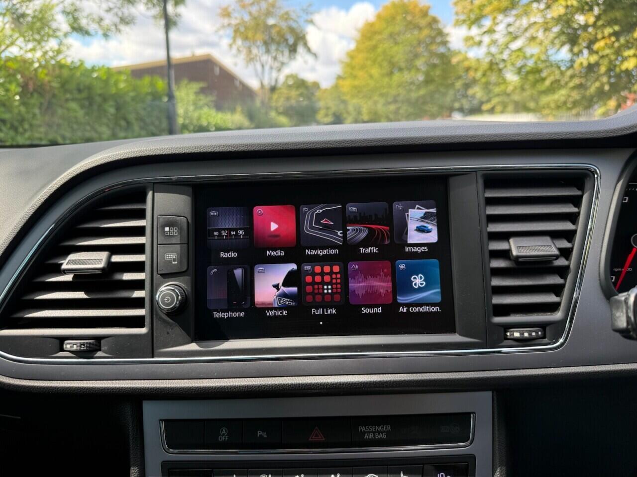 Seat Leon Leon view 32